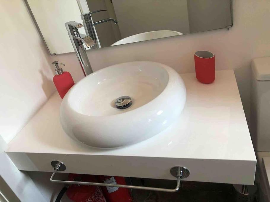La Carihuela Apartamento ตอร์เรโมลิโนส ภายนอก รูปภาพ