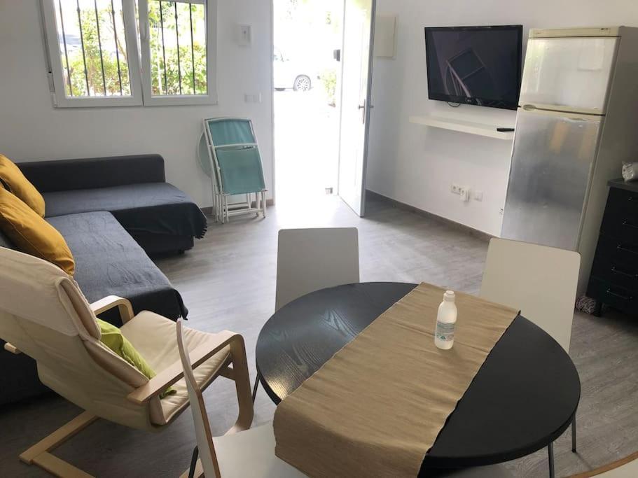 La Carihuela Apartamento ตอร์เรโมลิโนส ภายนอก รูปภาพ