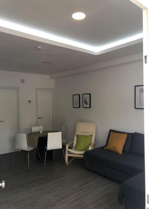 La Carihuela Apartamento ตอร์เรโมลิโนส ภายนอก รูปภาพ