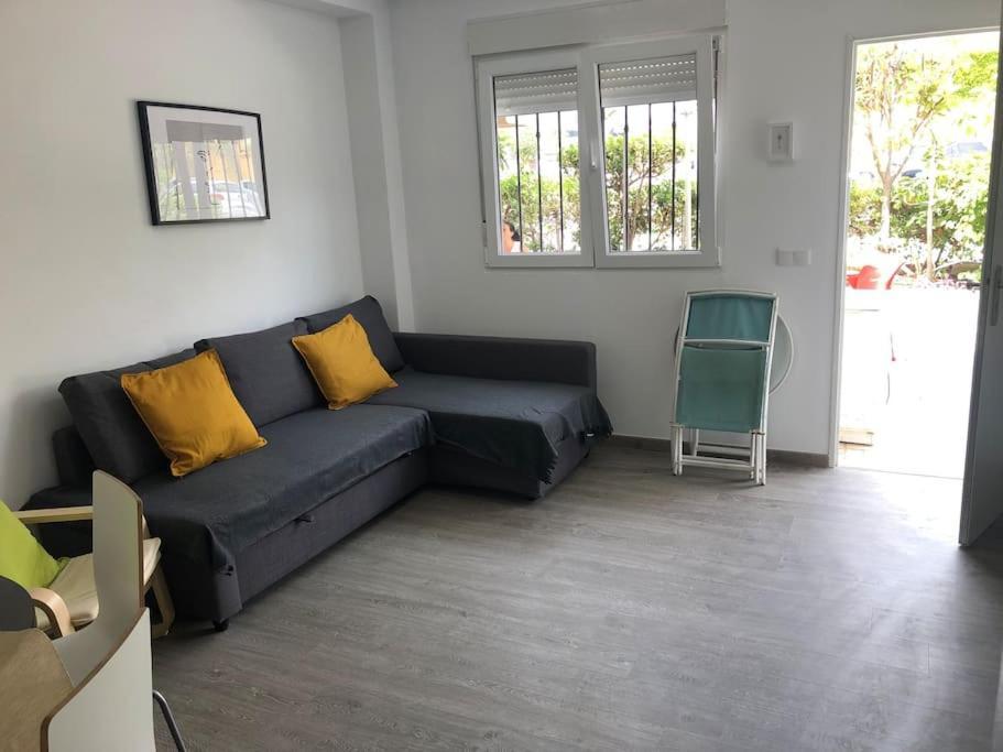 La Carihuela Apartamento ตอร์เรโมลิโนส ภายนอก รูปภาพ